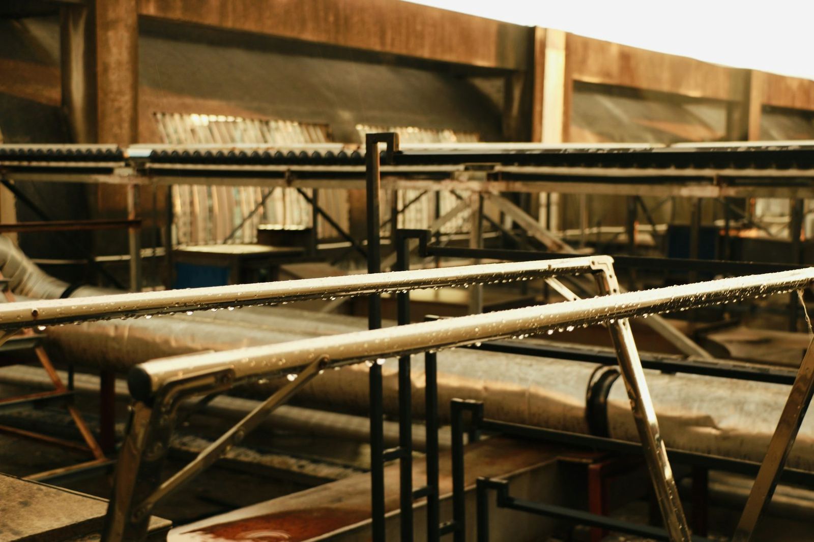 Industrial conveyor